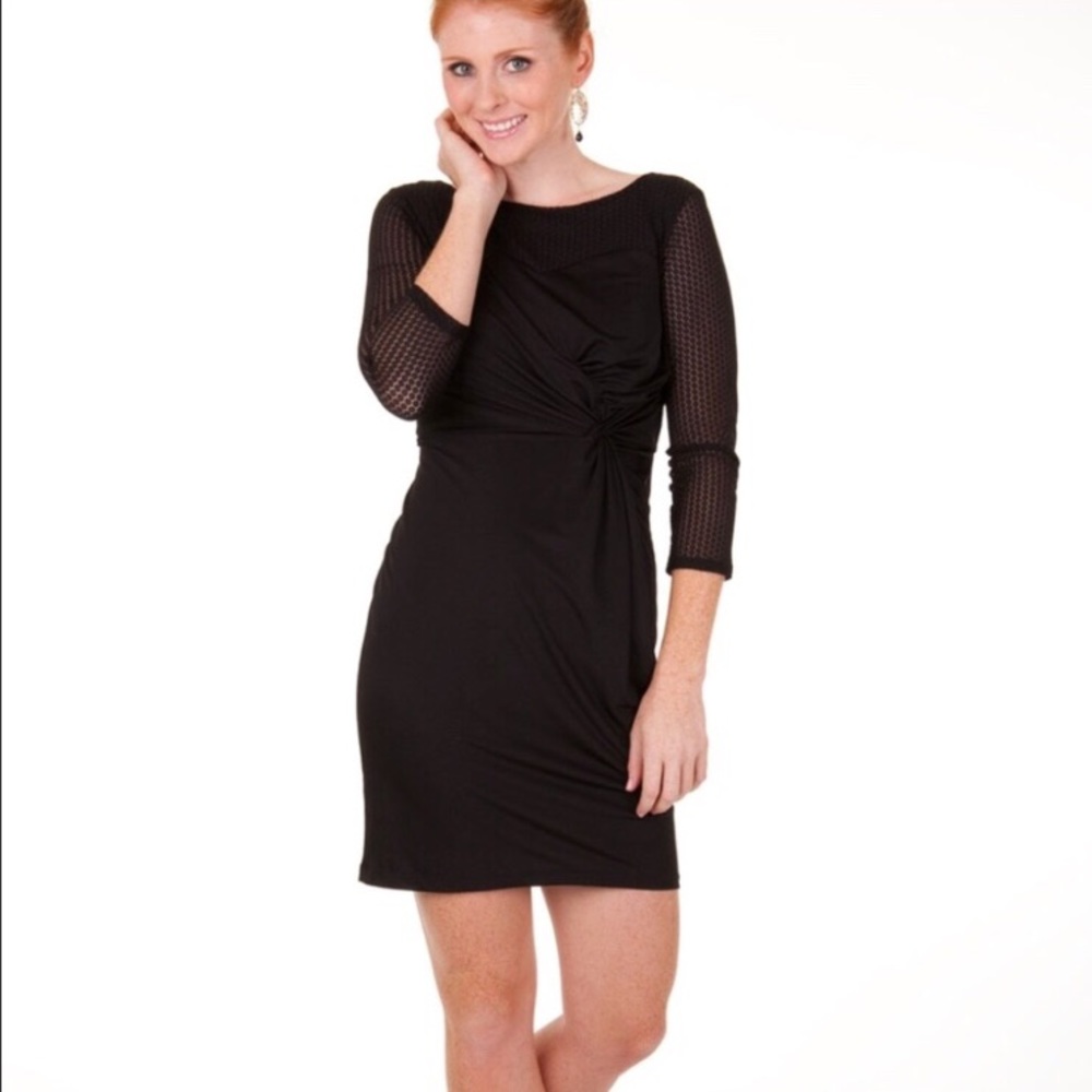 Perfect little black dress for day and night!